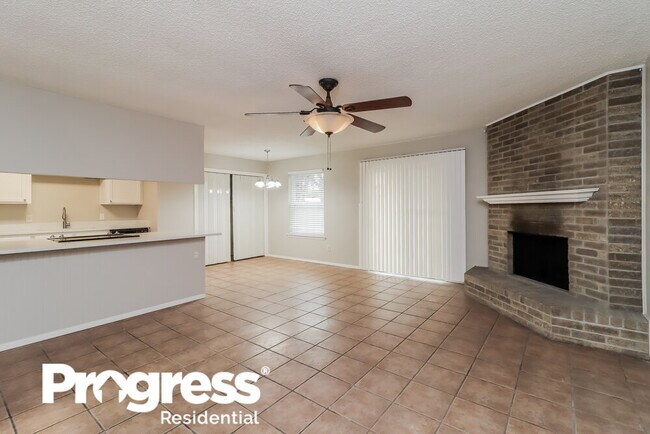 Building Photo - 6200 Kary Lynn Dr S