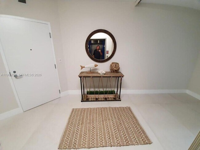 Foto del edificio - 16385 Biscayne Blvd