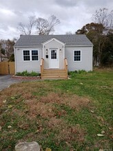 Building Photo - 49 Swezey St