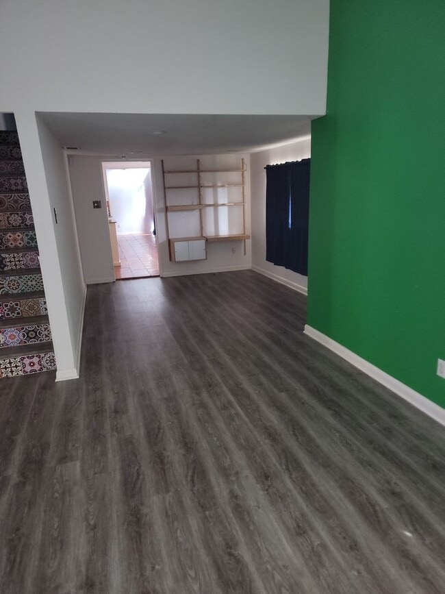 Foto del edificio - 7122 Pharaoh Dr