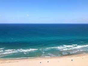 Building Photo - 3000 N Ocean Dr