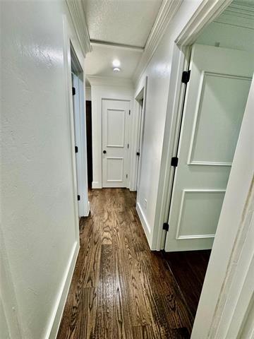Foto del edificio - 1421 Thornhill Ln