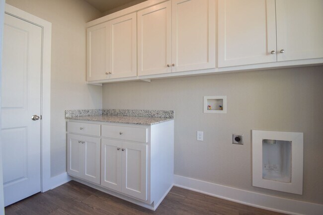 Foto del edificio - 4 bed 4 bath home in Rogers, AR!!