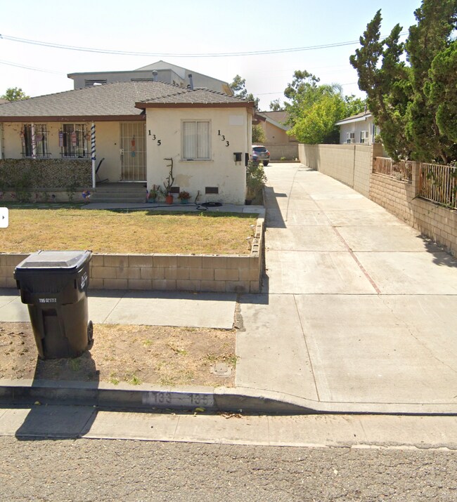 Building Photo - 133 S 19th St