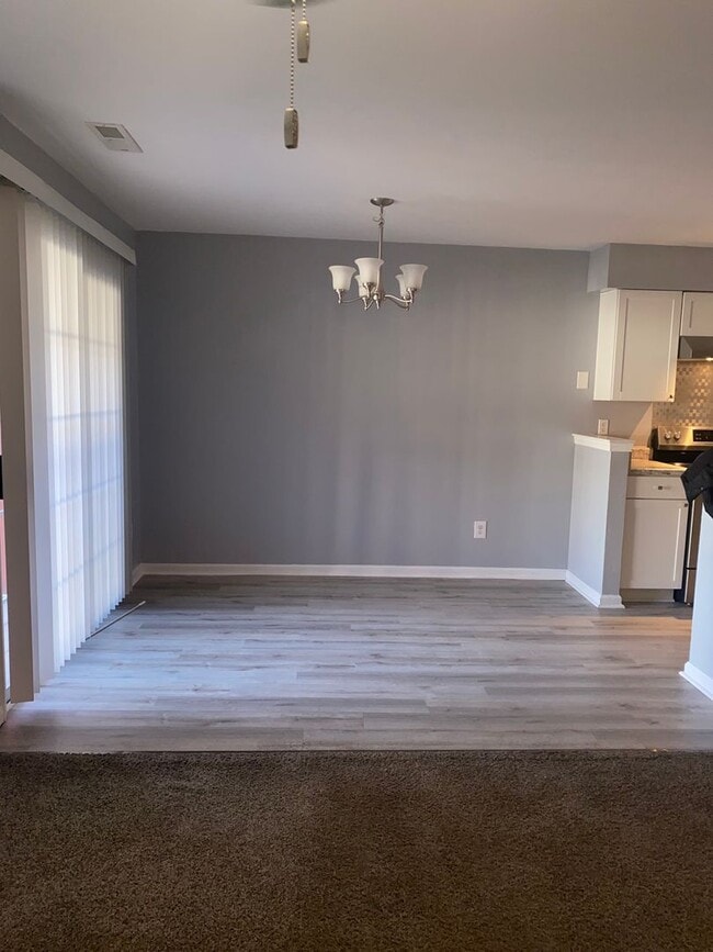 Building Photo - 856 Whistling Swan Dr