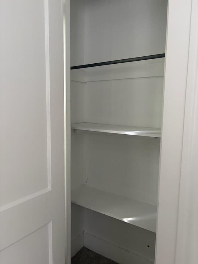 Foto del edificio - 312 N Mclean St