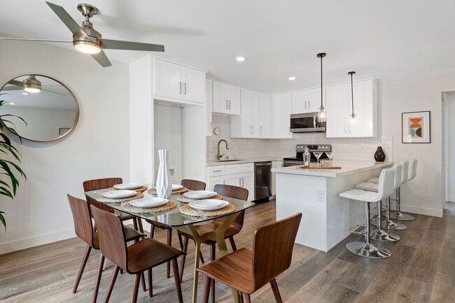 Building Photo - Pacific Apartment Homes at Emerald