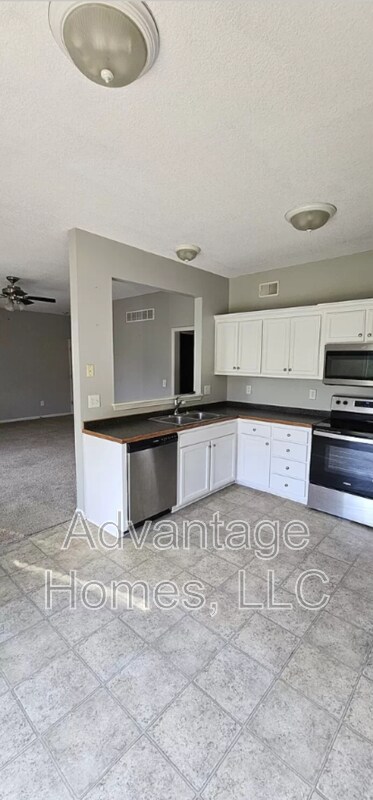 Foto del edificio - 7619 McCoy St