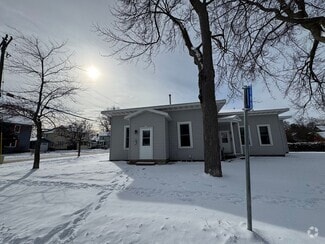 Building Photo - 1790-1792 Strongs Ave
