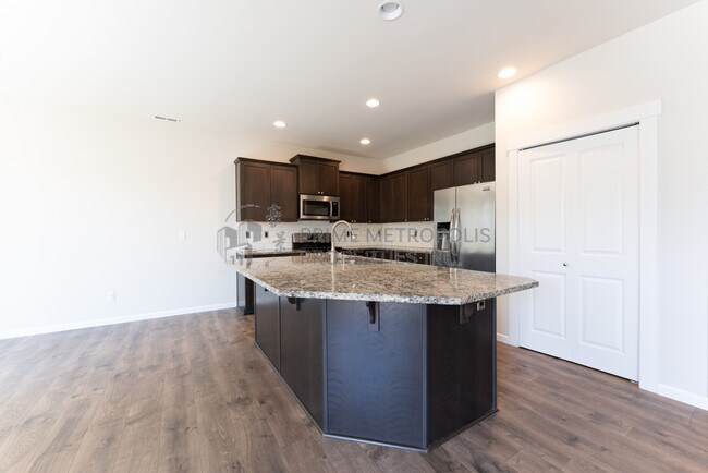Foto del edificio - 9648 15th St SE