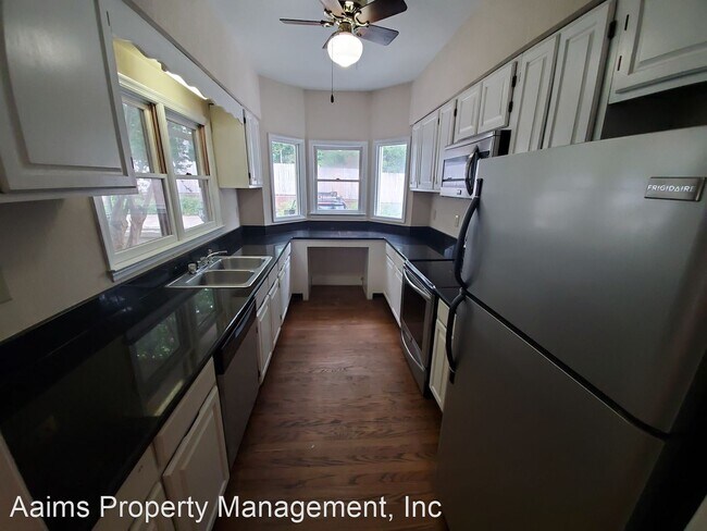 Foto del edificio - 3 br, 2 bath House - 733 Victorian Place