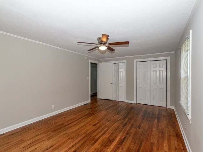 Foto del edificio - 609 Watkins Rd
