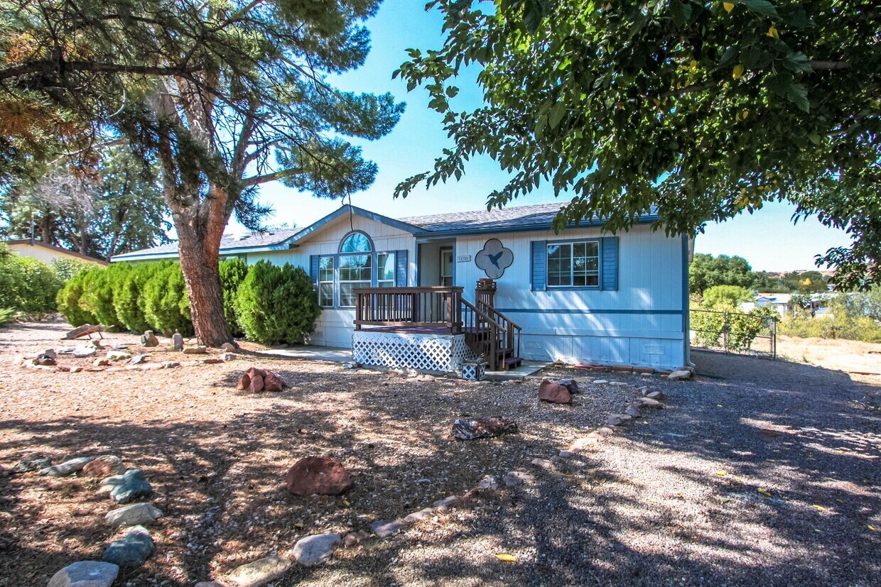 Primary Photo - 3 bedroom 2 bath home in Prescott Country ...