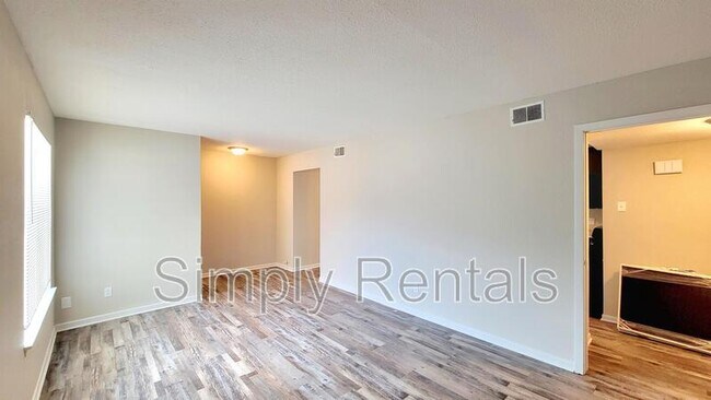 Foto del edificio - 3513 Washington St