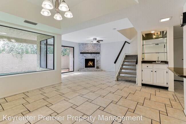 Building Photo - 3 br, 2.5 bath House - 3030 N Hayden Rd Un...