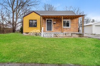 Building Photo - 2175 Delavan Dr