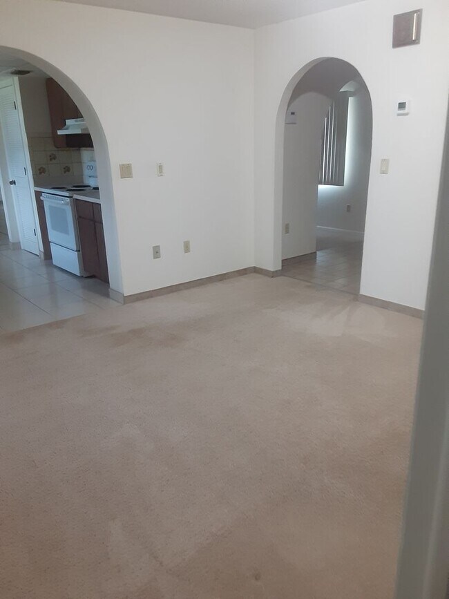 Building Photo - Annual rental