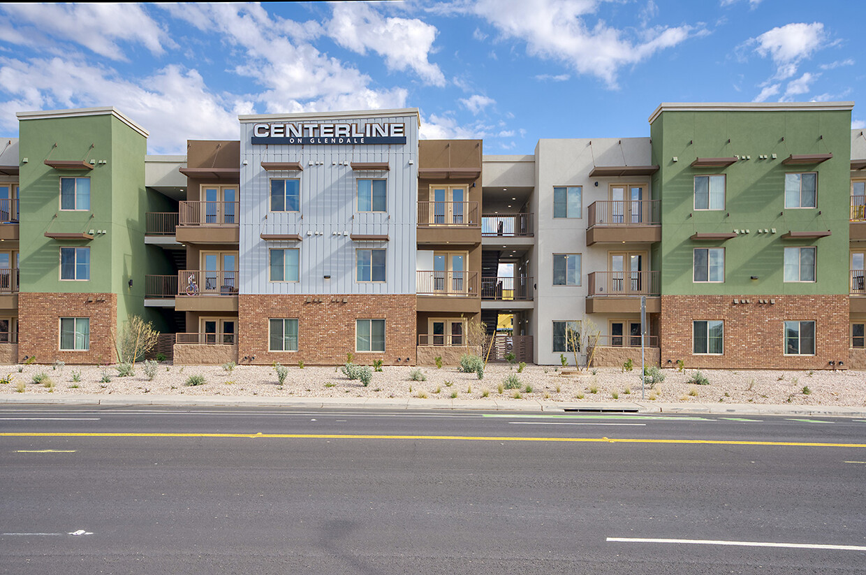 Foto principal - Centerline on Glendale Phase II