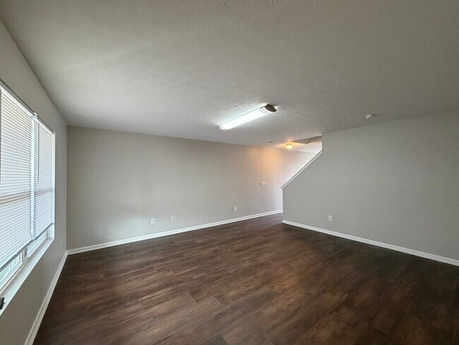 Foto del edificio - 1404 Bellow Falls Pl