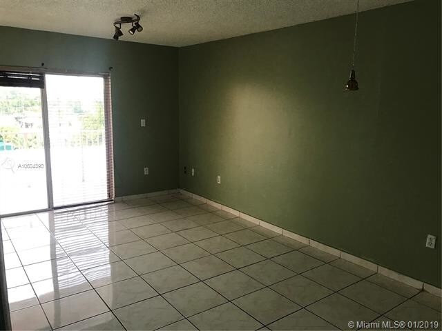 Foto del edificio - 2441 SW 31st Ave