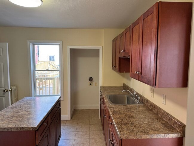 Foto del edificio - 255 River St