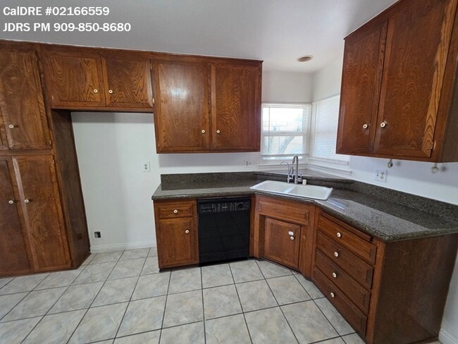 Foto del edificio - Rowland Heights 3 Bedroom Home