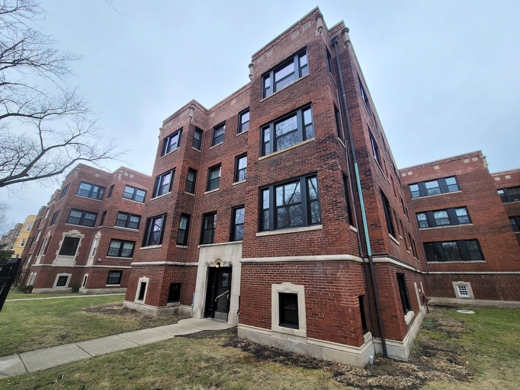 Primary Photo - 1714 W Albion Ave
