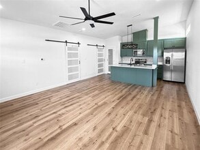 Building Photo - 6025 Piper Anne St