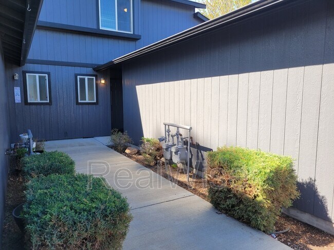 Foto del edificio - 2478 SW Timber View Ct
