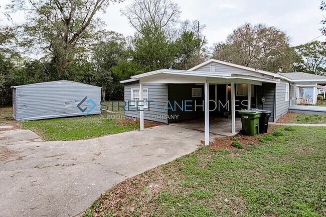 Building Photo - 2621 Avalon Rd