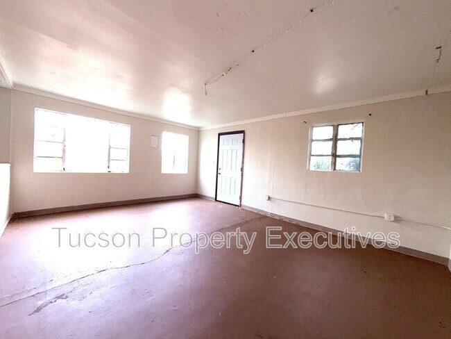 Foto del edificio - 3168 E Benson Hwy