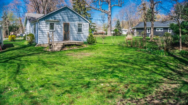 Building Photo - 6983 Schuyler Dr