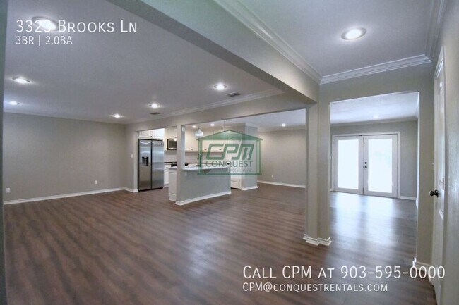 Foto del edificio - 3323 Brooks Ln