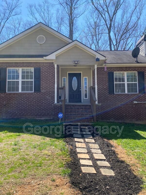Photo - 226 Lynn Rd
