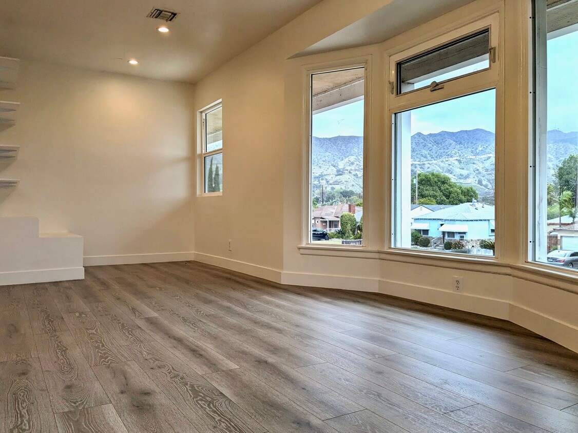 Foto principal - 2409 N Lincoln St