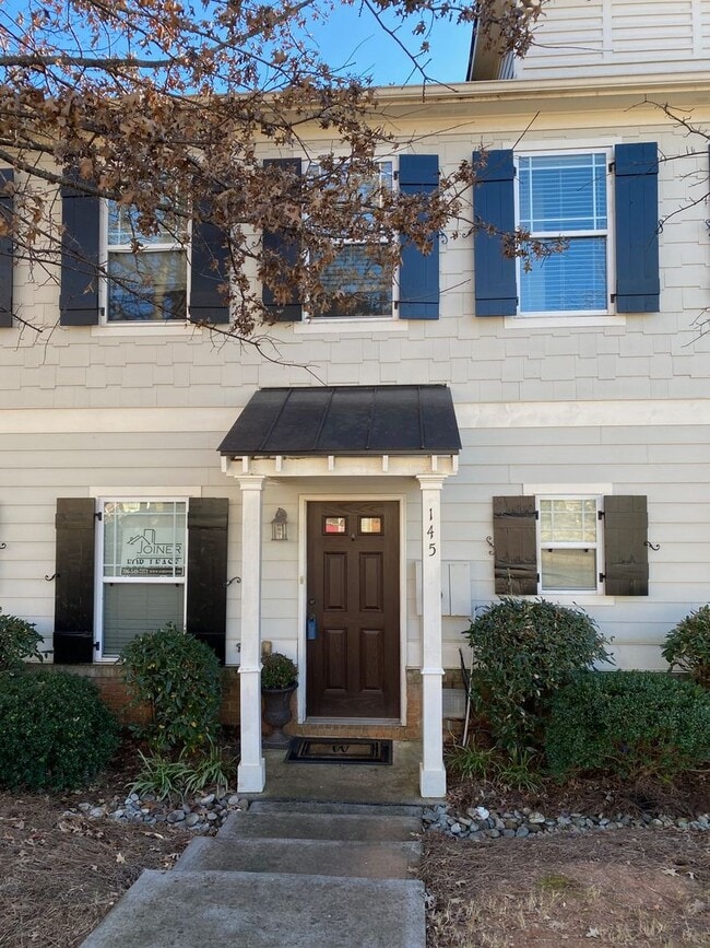 Eastside Townhome - Eastside Townhome