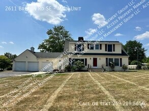 Building Photo - 2611 Breton Rd SE