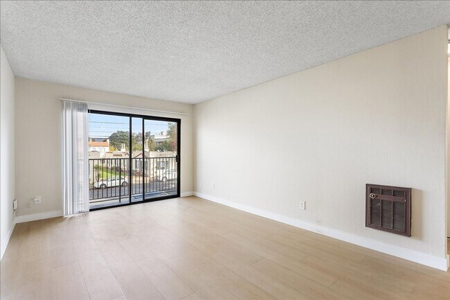 Foto del edificio - 2228 Lincoln Ave