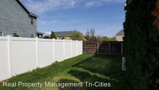Foto del edificio - 4904 Monrovia Ln