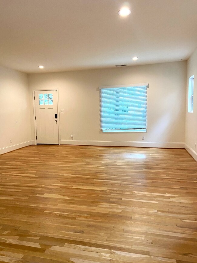 Foto del edificio - 529 10th Ave S