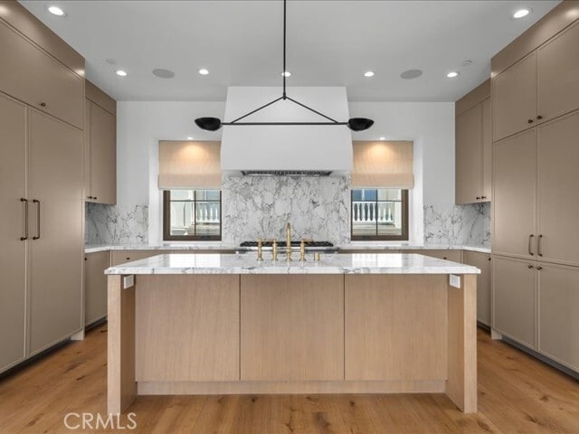 Building Photo - 505 Bayview Dr