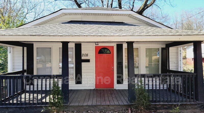 Primary Photo - 208 Chestnut St
