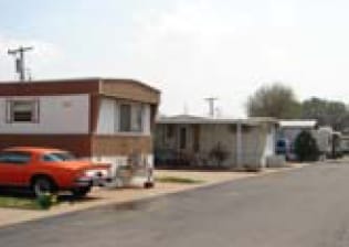 Building Photo - Skyline Community