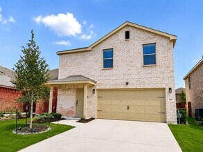Building Photo - 241 Adelina Dr