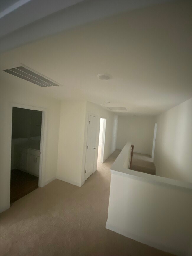 Foto del edificio - 3862 Blackhills Rd