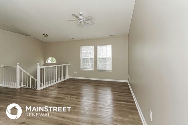 Building Photo - 5655 Leatherwood Ln