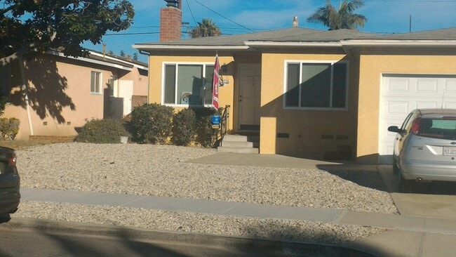 Foto del edificio - 23026 Kathryn Ave