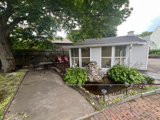 fishpond & patio - 265 Common St
