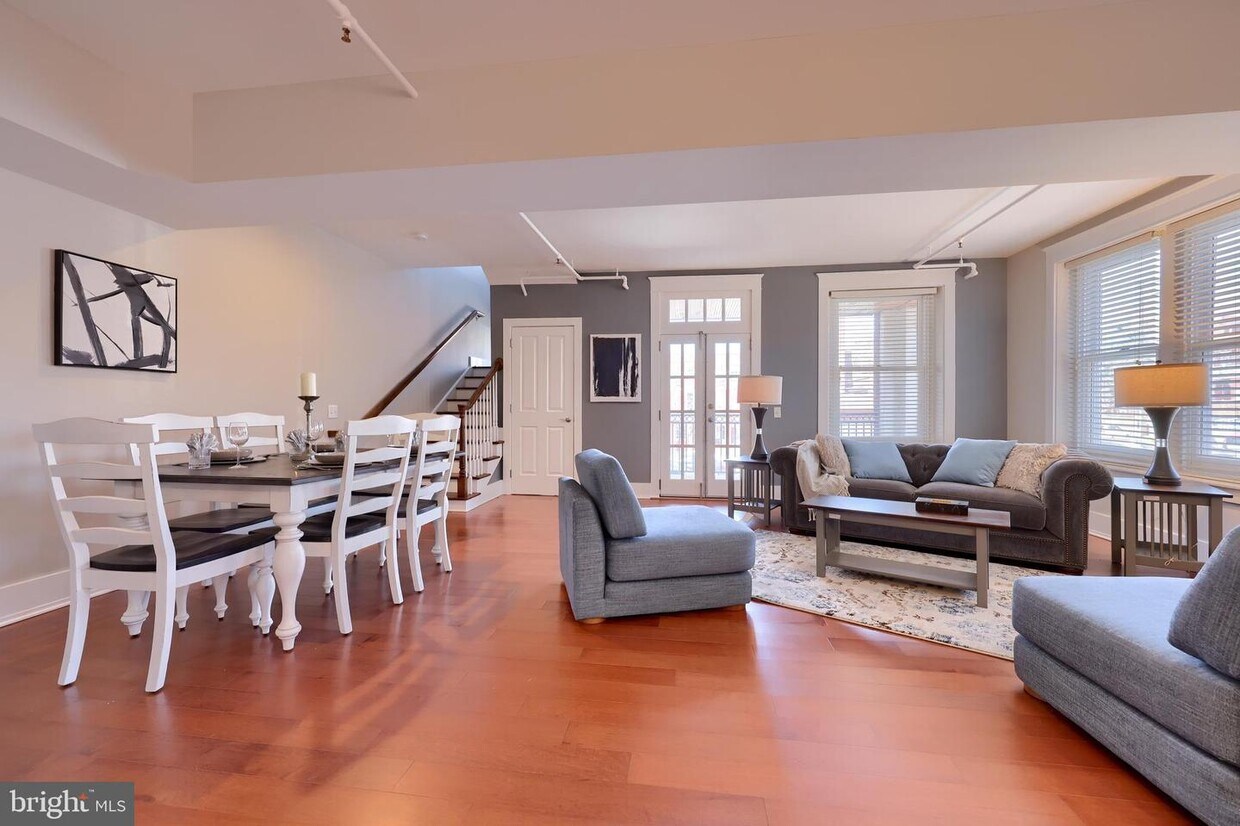 Main Living Area - 145 E King St