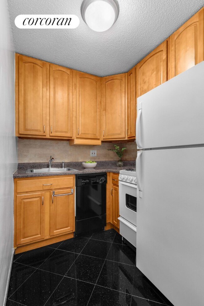 Foto del edificio - 520 E 81st St